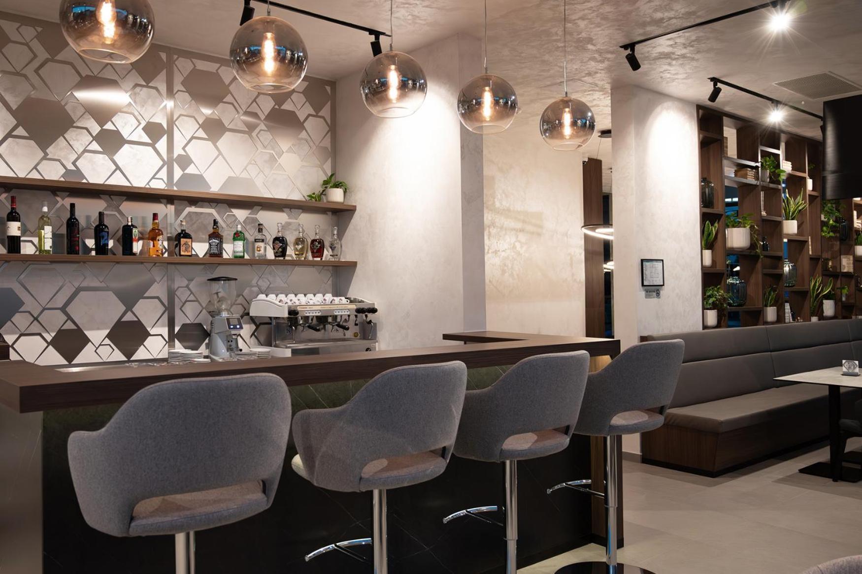 זאגרב Diamond Hotel מראה חיצוני תמונה
